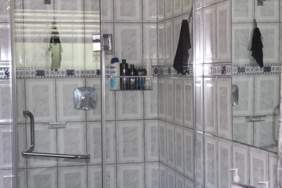 Commercial Property for Sale in Lindequesdrif North West
